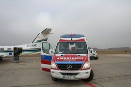 Medical Air Service Assistance GmbH & Co KG, Ambulance auf dem Rollfeld