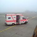 Medical Air Service Assistance GmbH & Co KG, Krankenwagen auf dem Rollfeld
